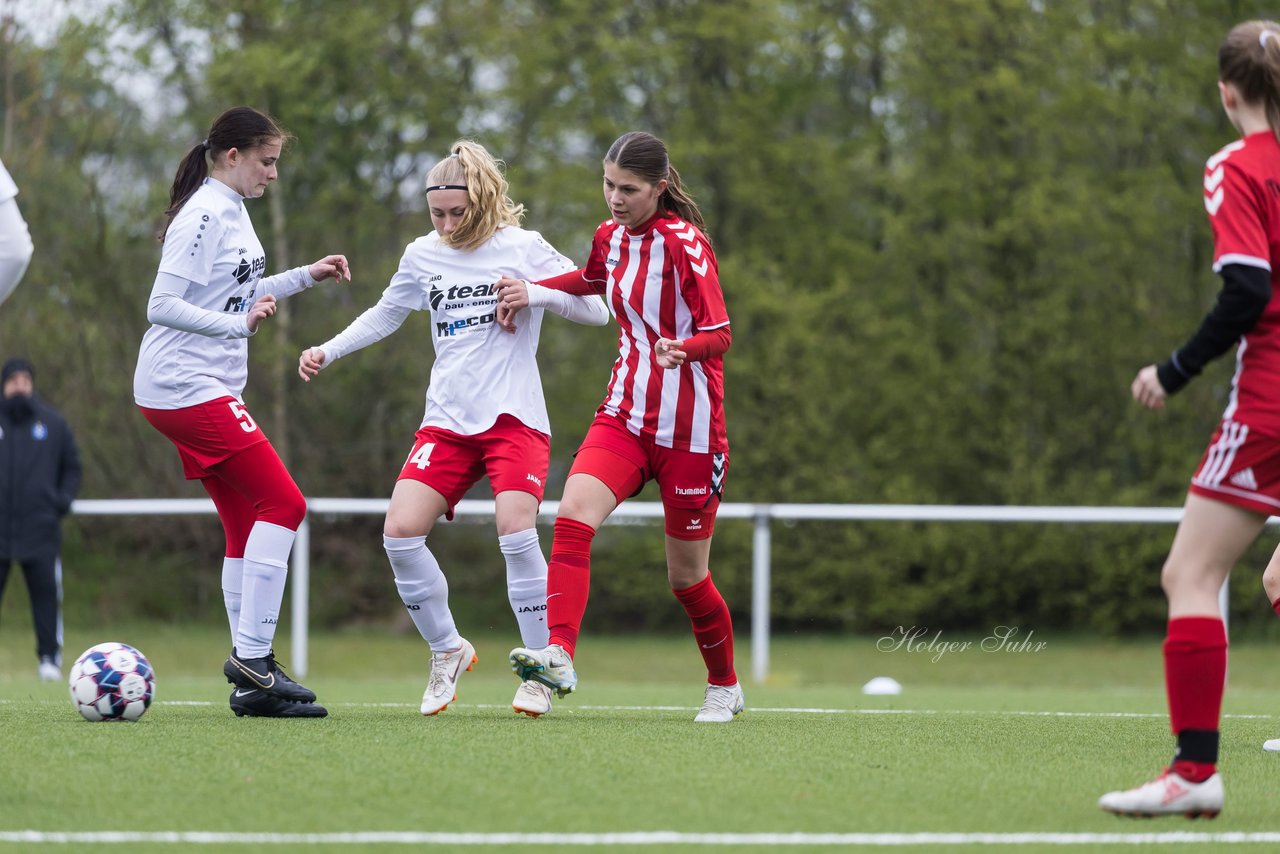 Bild 74 - wBJ SV Wahlstedt - TuS Tensfeld : Ergebnis: 0:0